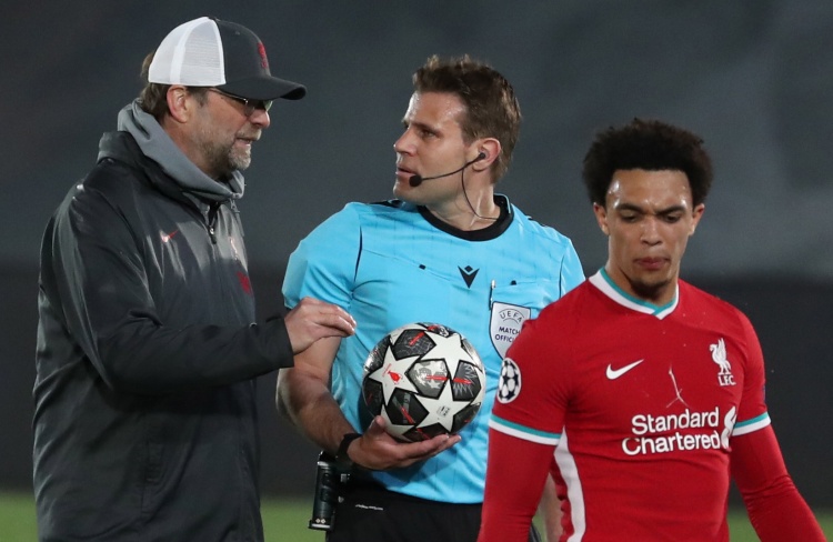 重庆飞碟射击队：保持平常心，才能命中靶心！