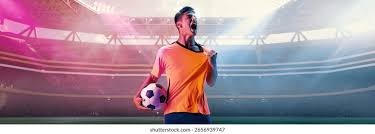 ＂徐昕加油💪未来中国男篮五号位的希望！希望徐昕加强力量训练增强瘦弱体质和耐力，昨日蹉跎贵在坚持，是金子今日已经耀眼，明日是定会绽放，光芒四射指日可待！