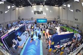 罗来了后，格林伍德一顿乱射队内氛围越来越差，索不够狠搞不定他们。 但是支持索帅回来再续辉煌，来个十连胜先。。。