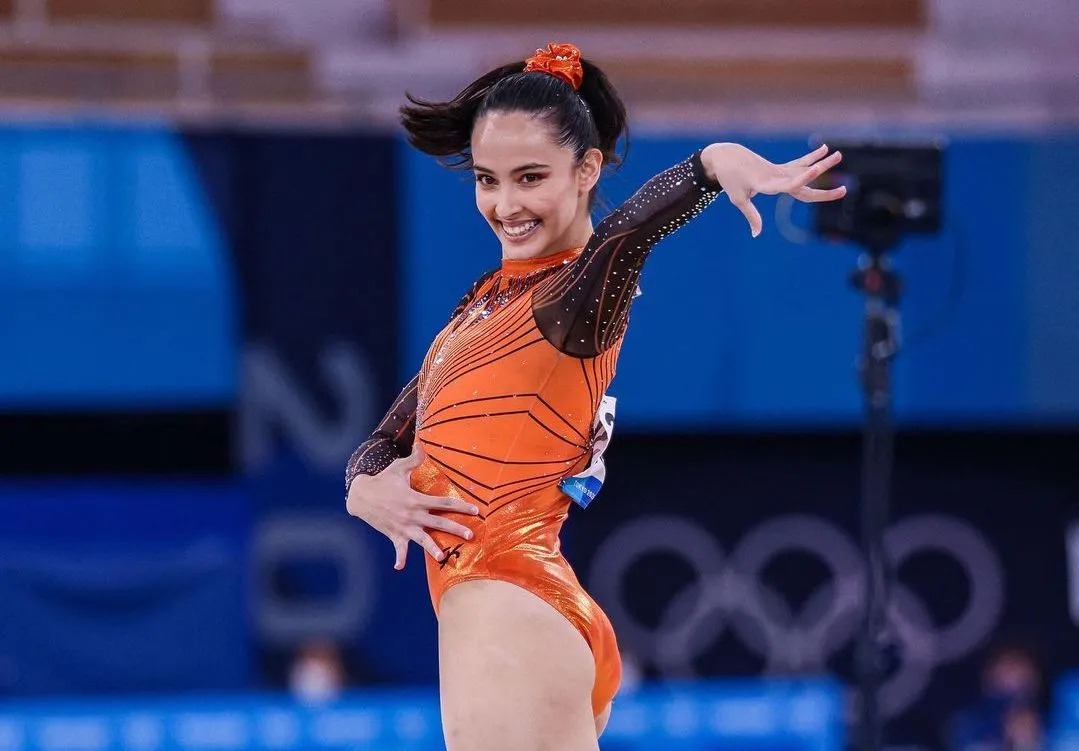 又被他装到了！库里出手三分后就知道进了！