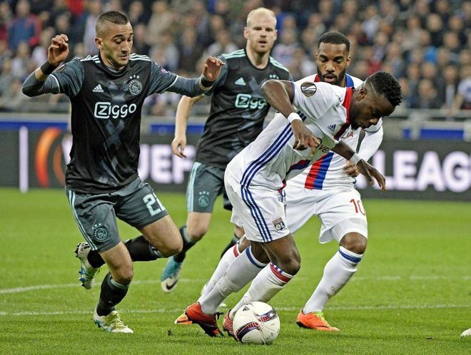 手们上演巅 手们上演巅